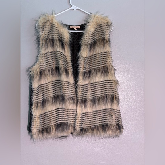 Gibson Latimer Jackets & Blazers - Gibson Latimer Women's Faux Fur Vest, Sz S